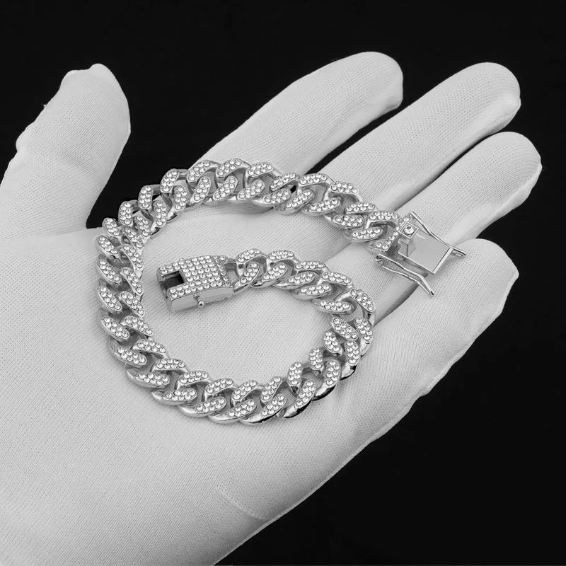 Best Adjustable Diamond & Rhinestone Pet Collar for Dogs & Cats - Image 6