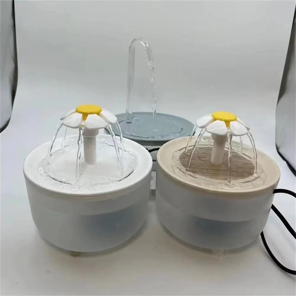 USB-powered Cat and Dog Water Fountain - Image 3