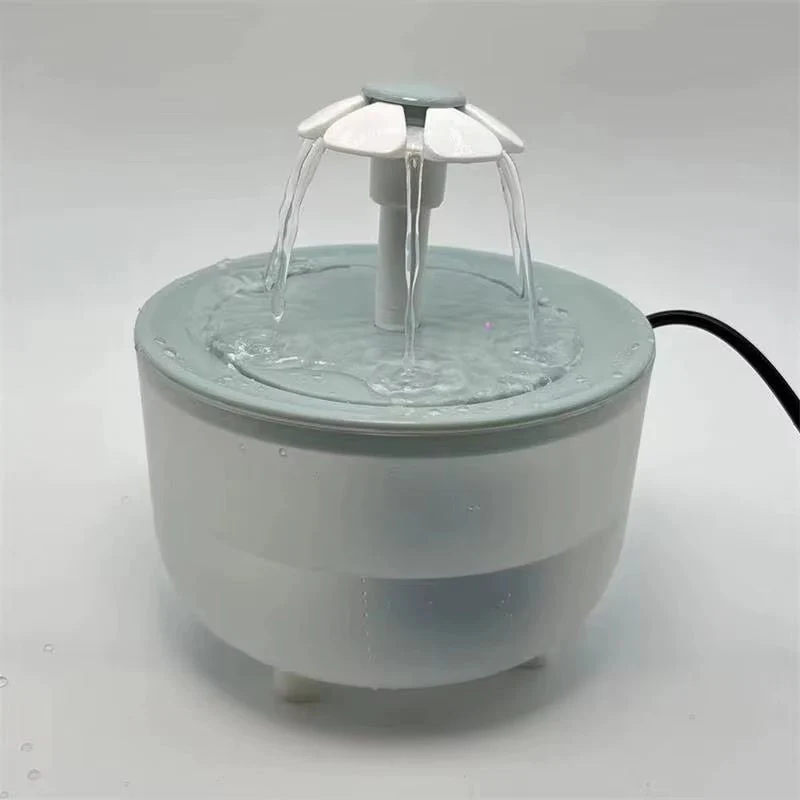 USB-powered Cat and Dog Water Fountain - Image 4