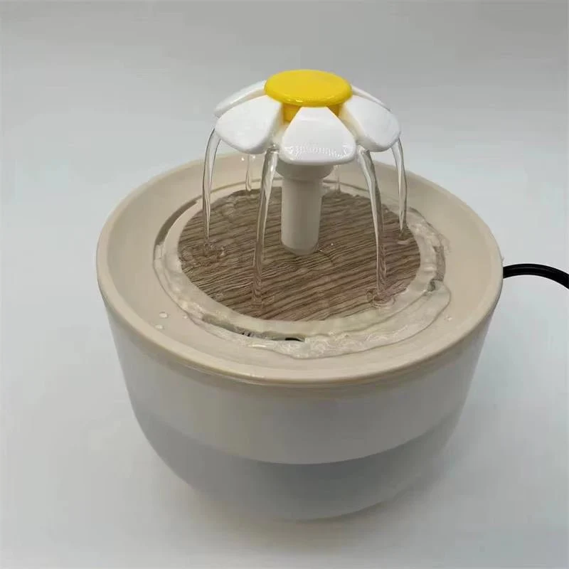 USB-powered Cat and Dog Water Fountain - Image 5